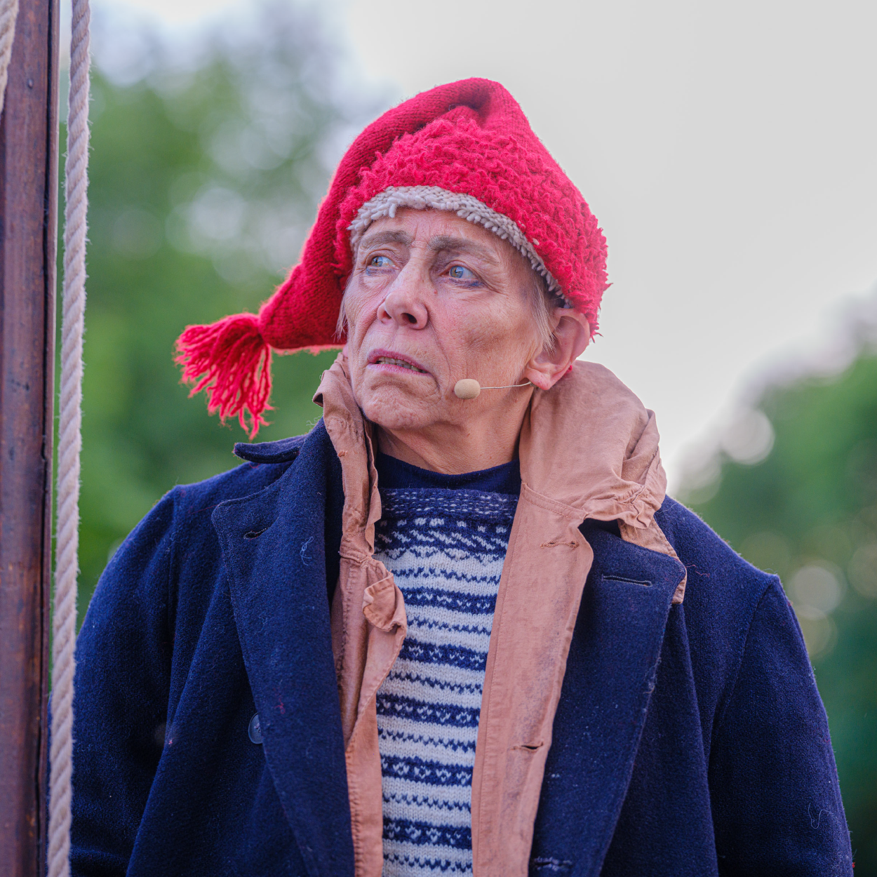 Anne Krigsvoll som Jakob Pinadø